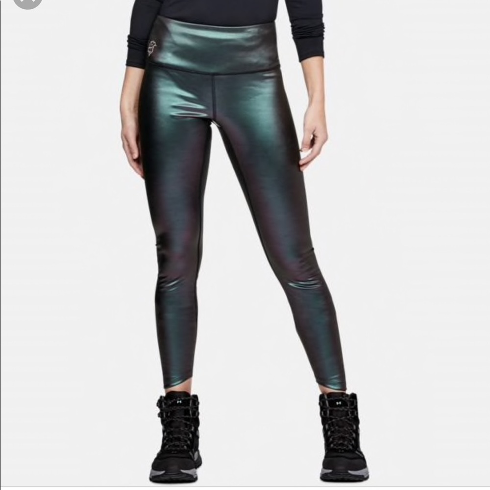 Under Armour hiking leggings.